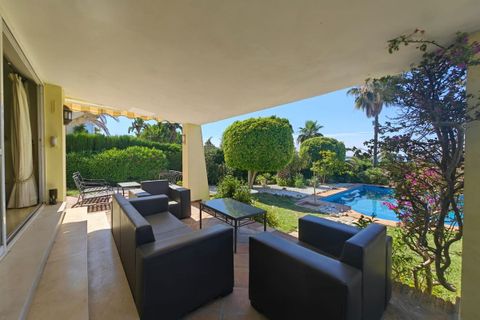 Villa a Estepona, Malaga, Estepona - € 1.200.000 | Ref: R5173057 - foto 16