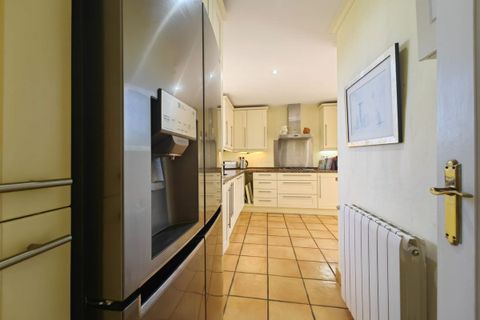 Villa a Estepona, Malaga, Estepona - € 1.200.000 | Ref: R5173057 - foto 17