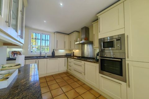 Villa a Estepona, Malaga, Estepona - € 1.200.000 | Ref: R5173057 - foto 19
