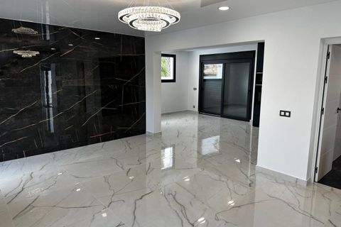 Villa a Rojales, Alicante, Rojales - € 720.000 | Ref: QU010 - foto 14