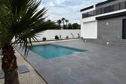 Villa a Rojales, Alicante, Rojales - € 720.000 | Ref: QU010 - foto 27