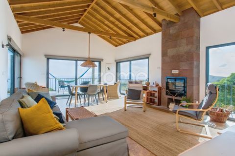 Villa i Vila do Porto, Santa Maria, Vila do Porto - € 750.000 | Ref: ZMPT579118 - foto 1