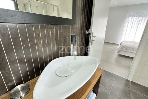 Villa a Pico da Pedra, Sao Miguel, Pico da Pedra - € 799.000 | Ref: ZMPT573776 - foto 12