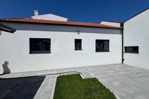 Villa in Aveiro, Aveiro, Aveiro - € 350.000 | Ref: CAS_77 - foto 1