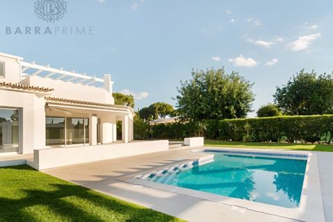 Villa i Quarteira, Faro, Quarteira - € 1.600.000 | Ref: 1403 - foto 1