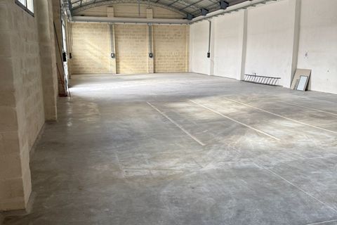 L'establiment comercial a Lecce, Lecce, Lecce - € 3.000/mes | Ref: 3000LEQUILE - foto 4