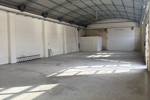 L'establiment comercial a Lecce, Lecce, Lecce - € 3.000/mes | Ref: 3000LEQUILE - foto 7