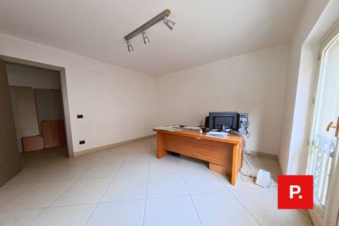 Erhvervsejendom i Caserta, Caserta, Caserta - € 295.000 | Ref: kA9316 - foto 12