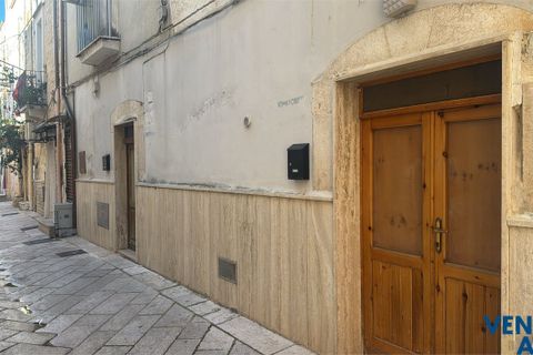 Villa a Adelfia, Bari, Adelfia - € 35.000 | Ref: M230 - foto 2