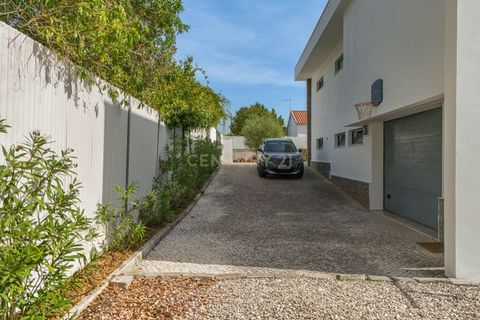Villa i Almocageme, Lisbon, Almocageme - € 1.000.000 | Ref: C0183-01343 - foto 4