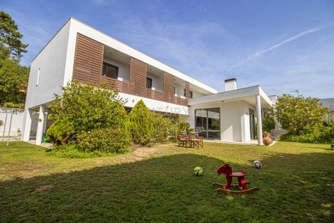 Villa i Almocageme, Lisbon, Almocageme - € 1.000.000 | Ref: C0183-01343 - foto 33