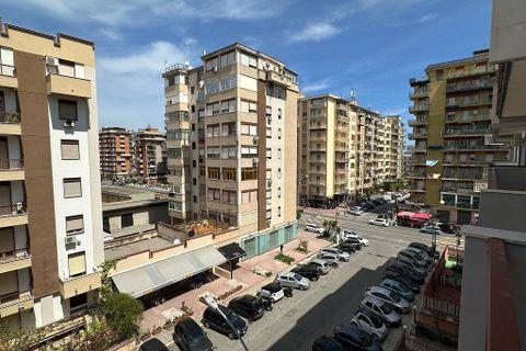 Lejlighed i Palermo, Palermo, Palermo - € 170.000 | Ref: Via Hassan - foto 1