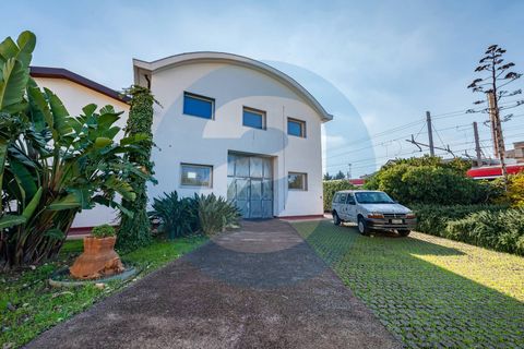 Erhvervsejendom i Bari, Bari, Bari - € 1.600.000 | Ref: Complesso_polifunzionale_Mungivacca - foto 4