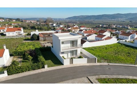 Villa i Nazare, Leiria, Nazare - € 400.000 | Ref: CAS_856 - foto 1