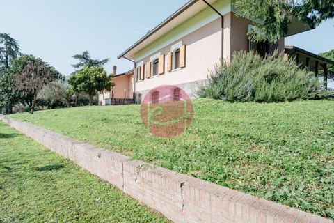 Villa a Cesena, Forli-Cesena, Cesena - € 1.200.000 | Ref: G-C2-037 - foto 10