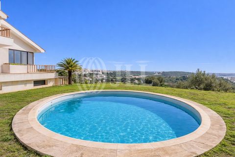 Villa i Carnaxide, Lisbon, Carnaxide - € 3.000.000 | Ref: 91894 - foto 27