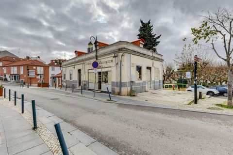 Villa i Odivelas, Lisbon, Odivelas - € 560.000 | Ref: C0222-06767 - foto 1