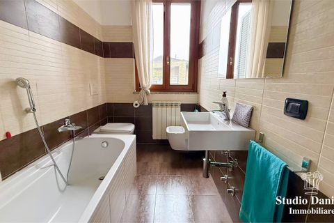 Leilighet i Giussano, Monza and Brianza, Giussano - € 169 000 | Ref: AR-Via Cavour - foto 17