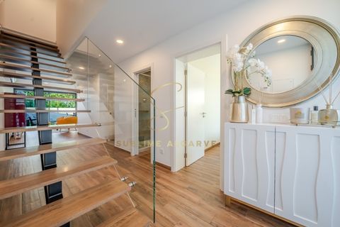Villa a Alvor, Faro, Alvor - € 860.000 | Ref: 2602 - foto 3