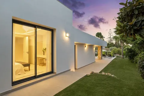Villa em Marbella, Malaga, Marbella - € 3.580.000 | Ref: NFVillaGuadalmina - foto 38
