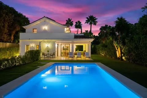 Villa i Marbella, Malaga, Marbella - € 2.650.000 | Ref: NFVillaCisne - foto 17