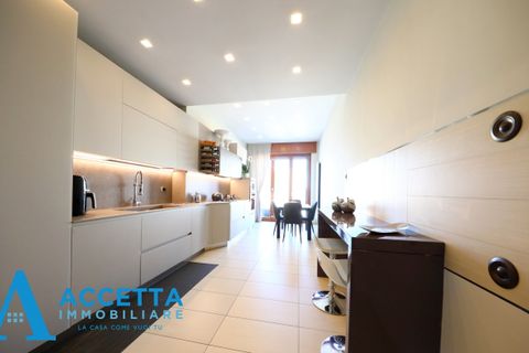 Lejlighed i Taranto, Taranto, Taranto - € 470.000 | Ref: 47001 - foto 12