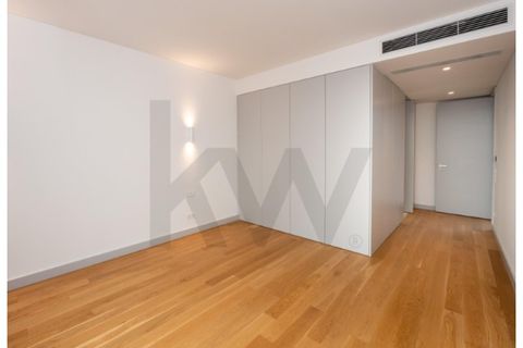 Villa i Cascais, Lisbon, Cascais - € 1.500.000 | Ref: KWPT-022426 - foto 12