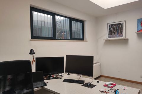 L'establiment comercial a Terni, Terni, Terni - € 650/mes | Ref: ENF-1919 - foto 4
