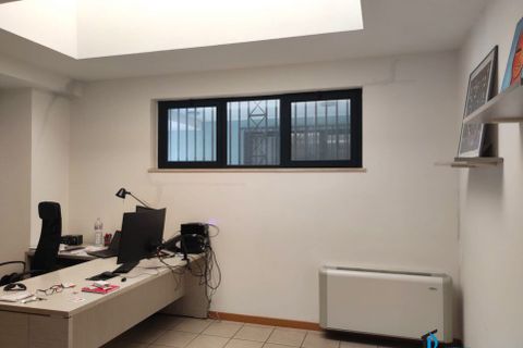 L'establiment comercial a Terni, Terni, Terni - € 650/mes | Ref: ENF-1919 - foto 5