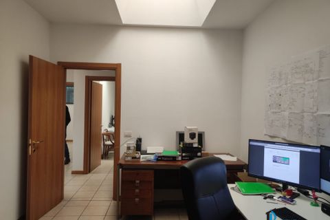 L'establiment comercial a Terni, Terni, Terni - € 650/mes | Ref: ENF-1919 - foto 16
