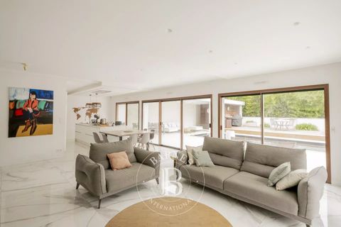 Villa en Mérignac, Gironde, Mérignac - € 1.099.000 | Ref: M2413 - photo 3