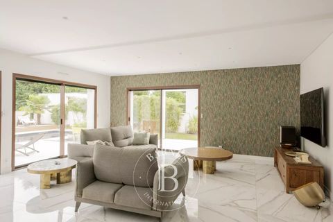 Villa en Mérignac, Gironde, Mérignac - € 1.099.000 | Ref: M2413 - photo 4