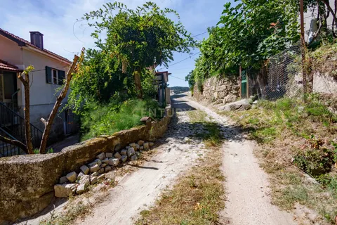 Masia a Amarante, Porto, Amarante - € 72.000 | Ref: C0471-00083 - foto 4