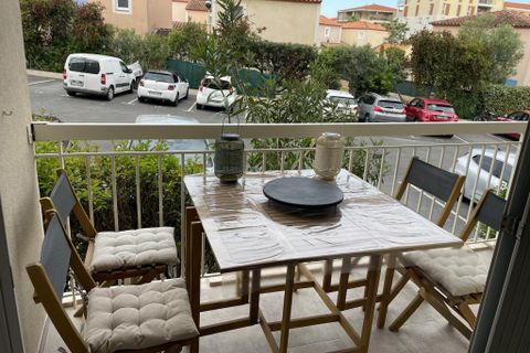 Apartament a Saint-Raphaël, Var, Saint-Raphaël - € 900/mes | Ref: 866551 - foto 8