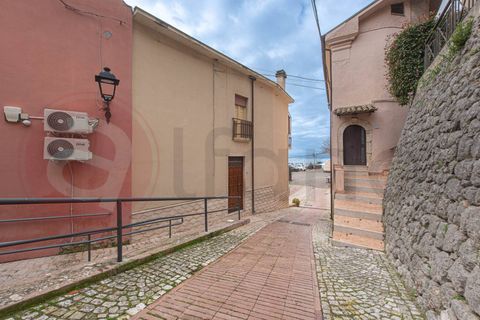 Villa a Rocca d'Arce, Frosinone, Rocca d'Arce - € 93.000 | Ref: AC99-149-1708 - foto 3