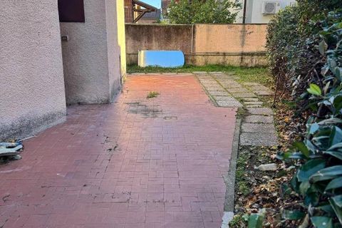 Villa i Viareggio, Lucca, Viareggio - € 330.000 | Ref: 2858 - foto 2