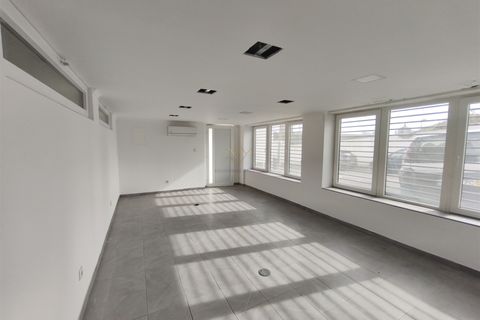 Villa a Lisbon, Lisbon, Lisbon - € 2.000/mes | Ref: TRI-021-26-AS - foto 3