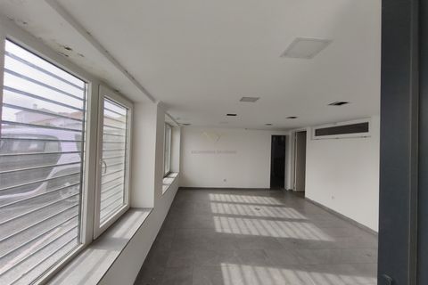 Villa a Lisbon, Lisbon, Lisbon - € 2.000/mes | Ref: TRI-021-26-AS - foto 4