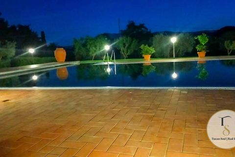 Villa i Chiusi, Siena, Chiusi - € 1.875.000 | Ref: CHI104-806113 - foto 4
