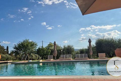 Villa i Chiusi, Siena, Chiusi - € 1.875.000 | Ref: CHI104-806113 - foto 14