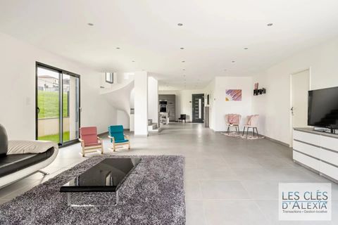 Villa a Échalas, Rhone, Échalas - € 435.000 | Ref: 85508467 - foto 14