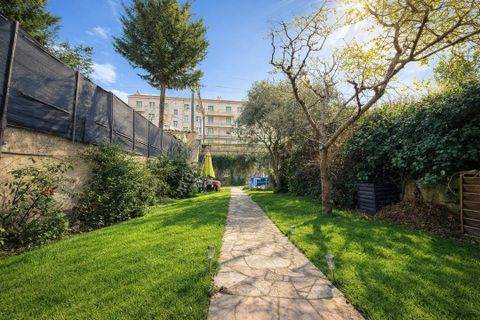 Byhus i Marseille, Bouches-du-Rhone, Marseille - € 329.000 | Ref: 12020DT912 - foto 1