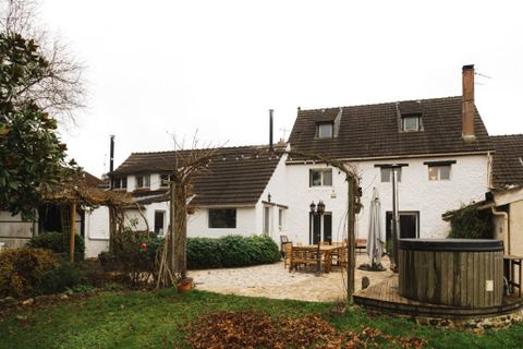 Villa i La Celle-Sur-Morin, Seine-et-Marne, La Celle-Sur-Morin - € 560.000 | Ref: es5554929 - foto 1