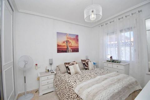 Bungalou a Punta Prima, Alicante, Punta Prima - € 209.999 | Ref: 1026DT - foto 13