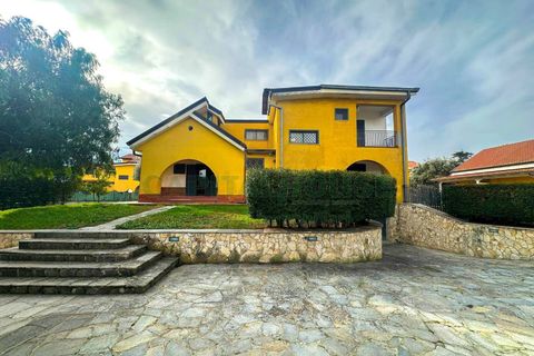Villa i Capua, Caserta, Capua - € 319.000 | Ref: 319-IND - foto 16