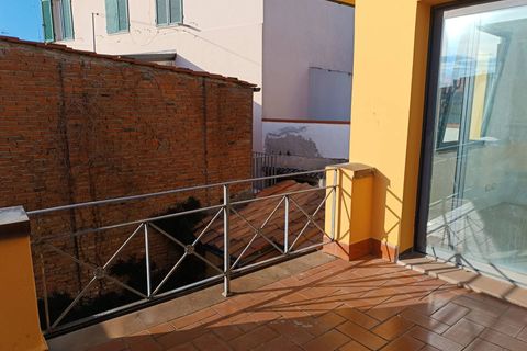 L'establiment comercial a Pontedera, Pisa, Pontedera - € 700/mes | Ref: DV2026002 - foto 23