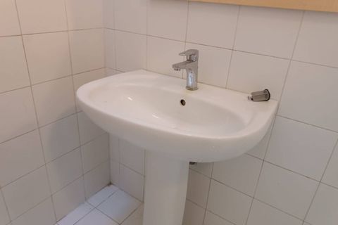 L'establiment comercial a Pontedera, Pisa, Pontedera - € 700/mes | Ref: DV2026002 - foto 29