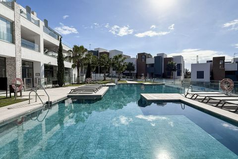 Lejlighed i La Reserva, Malaga, La Reserva - € 685.000 | Ref: R5229706 - foto 1