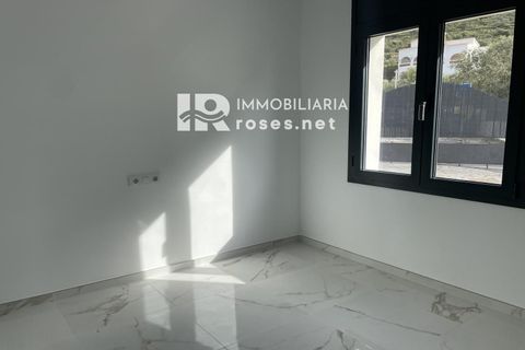 Villa a Roses, Gerona, Roses - € 659.000 | Ref: 3218 - foto 13