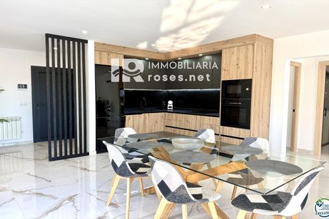 Villa a Roses, Gerona, Roses - € 659.000 | Ref: 3218 - foto 34